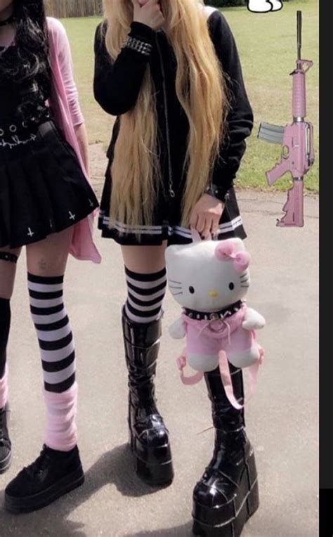 Emiliecrain 🎀 Pastel Goth Outfits Aesthetic Grunge Outfit
