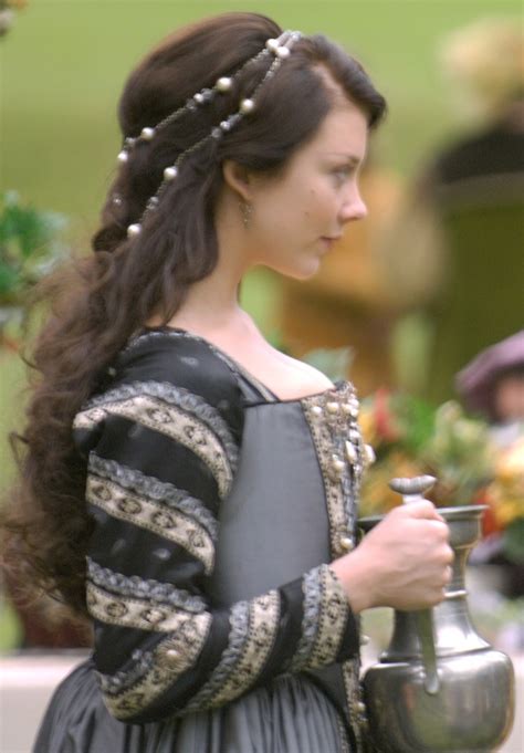 Anne Boleyns Grey Gown The Tudors Tudor Costume