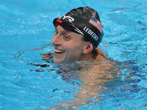 Usas Katie Ledecky Three Peats And Wins Olympic Gold Again In 800 Meter Freestyle Wbur