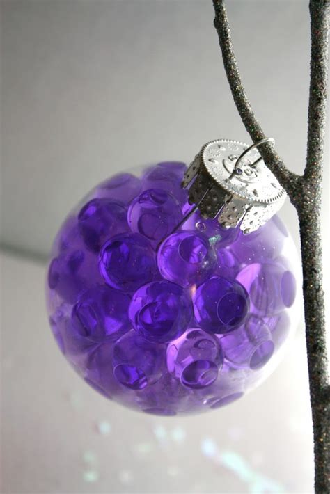 Diy Christmas Ornaments Fill A Clear Ornament With Water