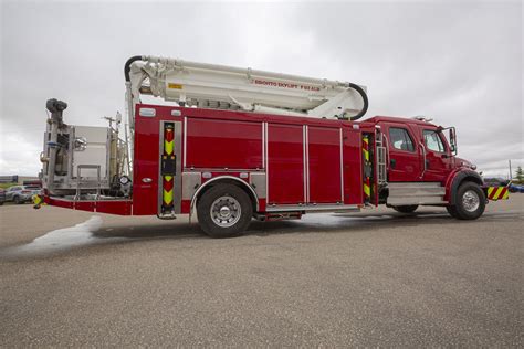 Fort Garry Fire Trucks In Canada Now Offers The Bronto All Rounder A
