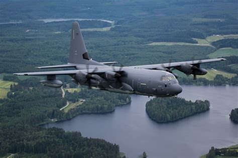 Lockheed C 130 Hercules Hd Wallpaper Background Image 2048x1365