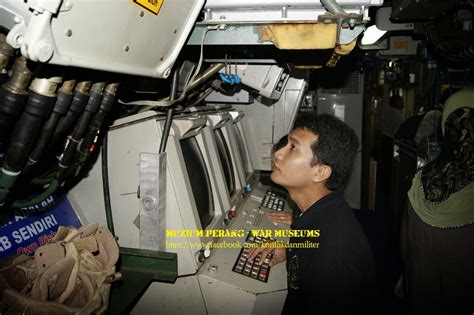 Sejarah Konflik And Militer Malaysian Submarine Museum Ex French Navy