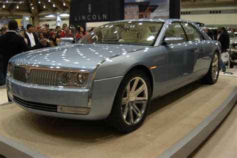 Ford To Bring Back Classic Lincoln Continental Unravels Concept Car At