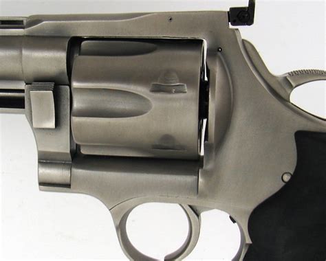 Dan Wesson 44 44 Mag Caliber Revolver Magnum Revolver With 6 Vent Rib Heavy Barrel And Custom