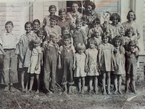Elementary School Class Photo Stinking Creek Tennessee 1930s Thewaywewere