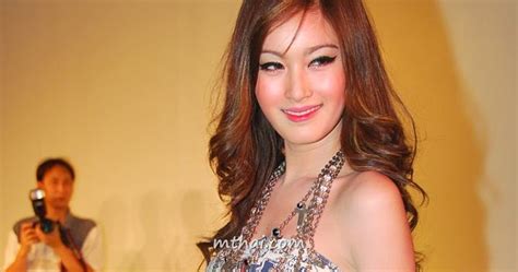 khusus dewasa miss waria tercantik asal thailand