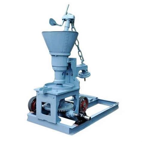 Commercial Expeller Bolt Oil Extraction Machine Capacity Up To Ton Day At Rs In
