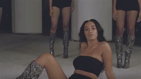 Solange Drops Dope Extended Directors Cut Of Her Art Film “when I Get Home”