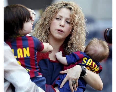 Shakira Sasha And Milan 18 April Shakira Motivatinal Quotes Valencia Carole Milan Camp Nou