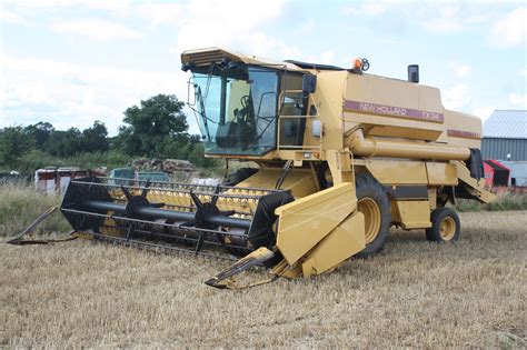 List of combine harvester manufacturers - Tractor & Construction Plant ...