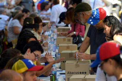 Venezuelans Flocks To Vote Against President Nicolas Maduro
