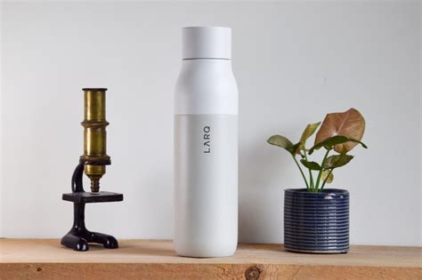 Product Review Larqs Worlds First Self Cleaning Water Bottle