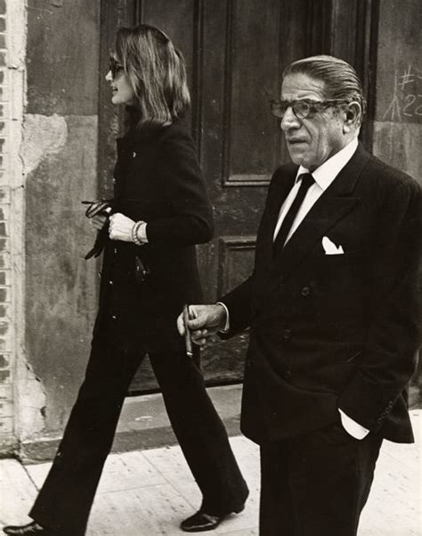 A Reporter Exposed Jackie Kennedy And Aristotle Onassis S Relationship