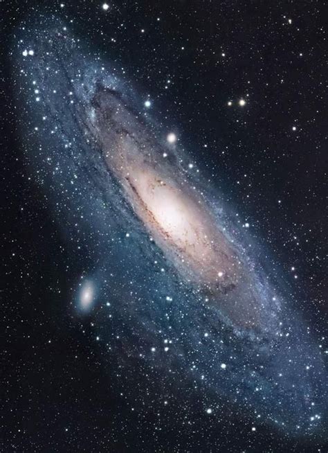 Mysterious Stars Surround Andromedas Black Hole 575x794 Galaxy