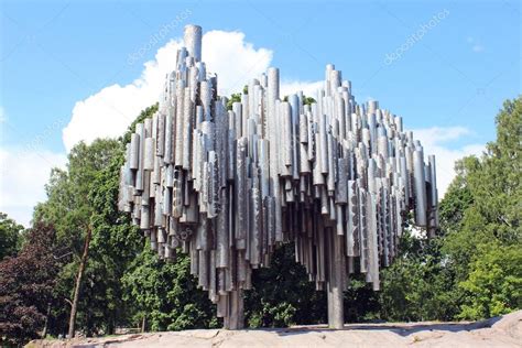 Me encontraba en finlandia y tenía que homenajearle de alguna forma. Compositore Sibelius Monumento a Helsinki — Foto Stock ...