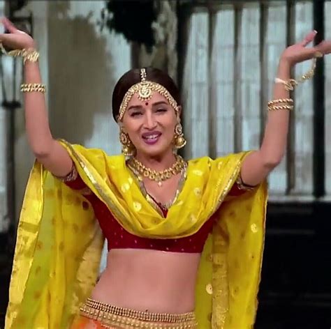 Dancing Queen Madhuri Dixit Madhuri Dixit Bollywood Fashion Madhuri Dixit Hot