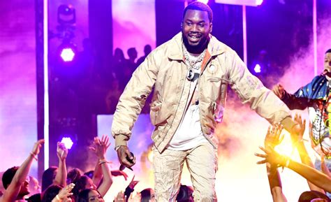 Meek Mill Partners With Jay Zs Roc Nation To Launch Dream Chasers