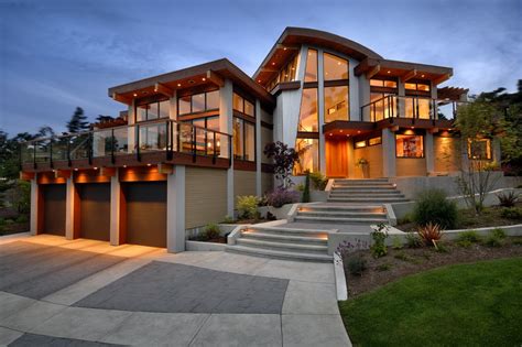 Imposing Modern Home In Victoria British Columbia