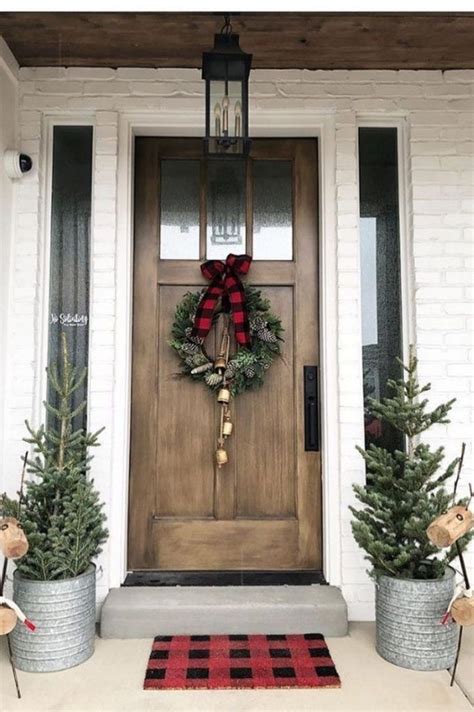 10 Stunning Farmhouse Christmas Porch Ideas Home With Two