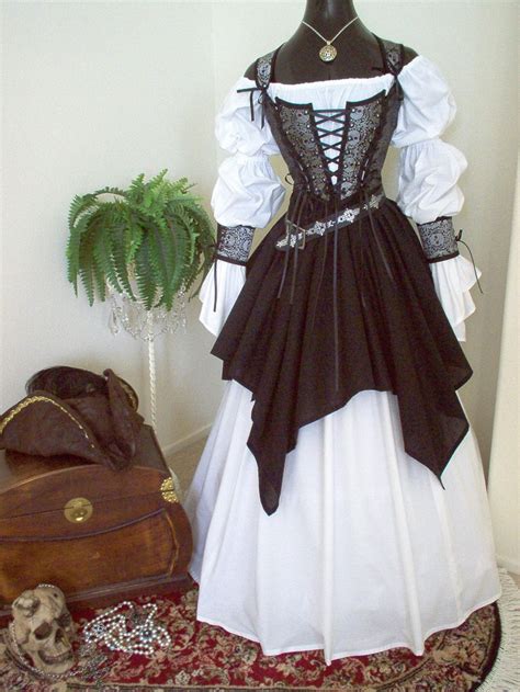 Complete Renaissance Pirate Wench Costume Different Fabrics Etsy In