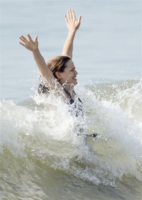 Jennifer Garner Non Nude In Wet Swimsuit 61 Photos