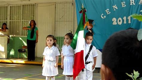 Juramento A La Bandera Por Niños De Preescolar Hay Niños