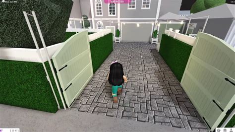 New Gates And Fences In Bloxburg New Update Driveway Gates Roblox