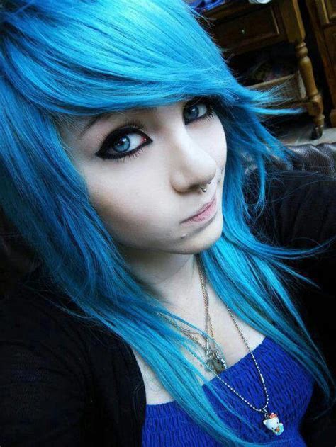 Amber Mccrackin Emo Girl Blue Hair Blue Eyes Bright Blue