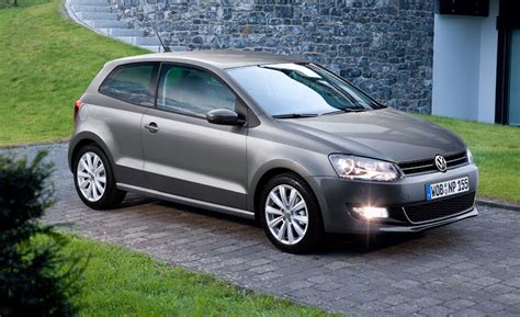 The volkswagen polo is a supermini car produced by the german car manufacturer volkswagen since 1975. cars and owners: New Volkswagen Polo Sedan Specifications
