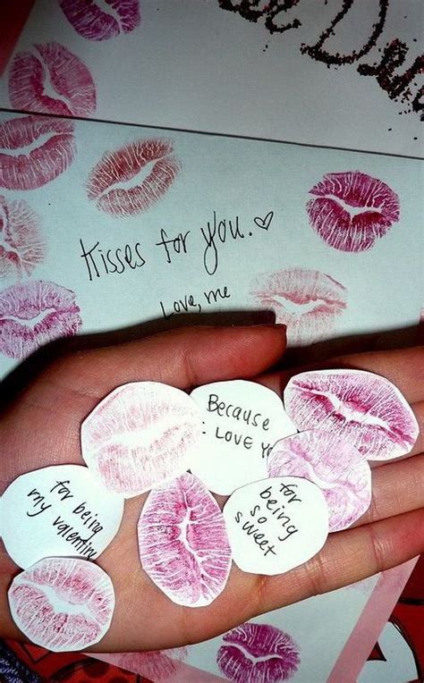 Valentine's day gifts to him means a lot because after his mom his girlfriend is the only one who takes care of him and gets happy in his happiness and she is with him in every phase of life, if you want to make her your permanent life partner. 21 DIY Simple Romantic Gifts For Your Love - Feed Inspiration