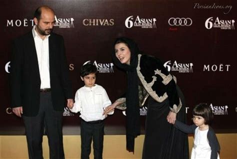 Leila Hatami With Her Husbend Ali Mosaffa And Their Children Asal And Mani