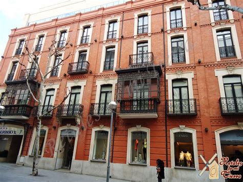 La ciudad cayó de nuevo en manos musulmanas durante las campañas de almanzor a finales del siglo x. Retales de mi Tierra: "El Gran Hotel" de Ciudad Real