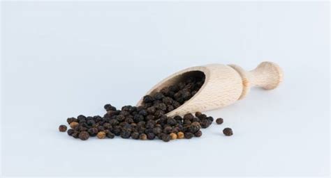 Black Pepper Is A Ayurvedic Medicine Know Benefits And Ways To Consume