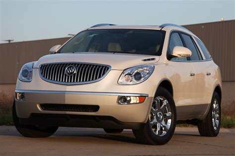 2010 buick enclave cxl start up, test drive, and review. 10buickenclavereview2010.jpg