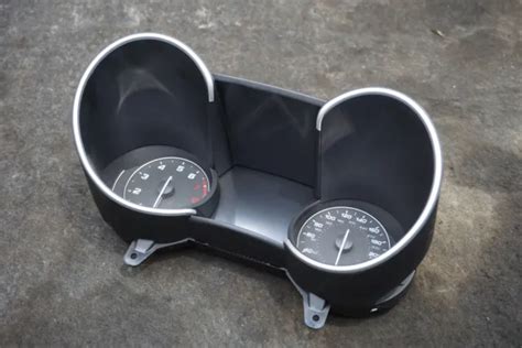 Speedometer Instrument Gauge Cluster 200 Mph Quadrifoglio Alfa Romeo