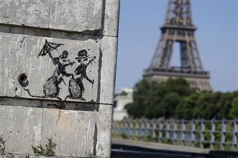 Banksy Revendique Des Oeuvres Réalisées à Paris