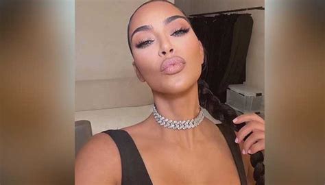 kim kardashian shares first selfie of 2022 amid whirlwind romance with pate davidson sonic pk tv