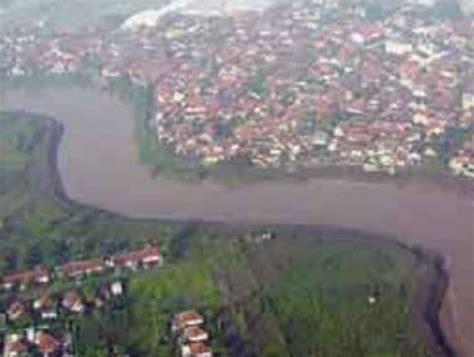 Selamatkan Sungai Citarum Jokowi Terbitkan Perpres