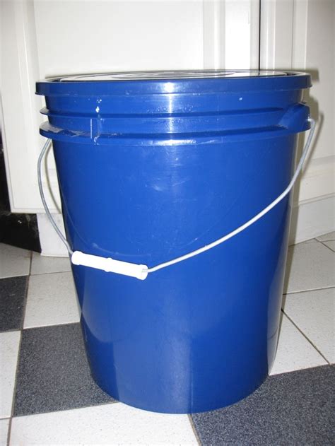 5 Gallon Bucket With Lid Homemade Laundry Detergent Home Made Soap