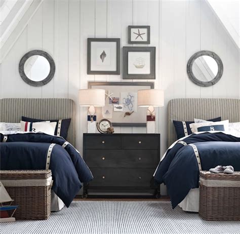 Guest Bedroom Decor Twin Bedside Table Ideas