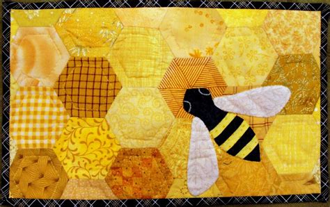 Honey Bee Mug Rug Hand Pieced Hand Appliqued Hand Quilted Flickr Mug Rug Patterns