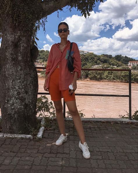 ThainÁ Campos No Instagram “💖🧡” Outfits Instagram Suits Kleding
