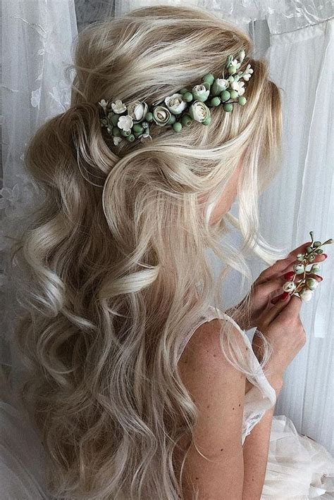 79 Gorgeous Should Brides Wear Their Hair Up Or Down Hairstyles