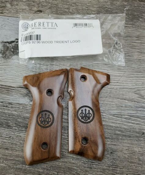 Beretta Factory Genuine Walnut Grips Trident Logo For 92 96 Series