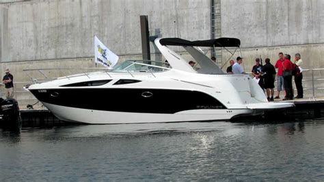 2012 Bayliner 335 Motor Boat Exterior 2012 Montreal In Water Boat