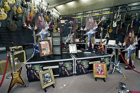 Guitar Center To File For Bankruptcy