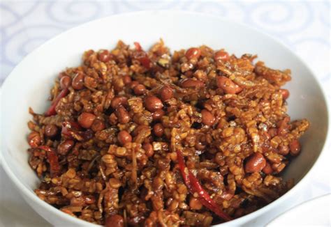 Siapa disini gak pernah makan tempe orek? Resep Masakan Orek Tempe Kering Sederhana | Resep Masakan