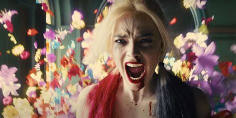 Margot Robbie Performed That Handcuff Trick Herself In The Suicide Squad