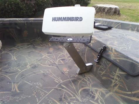 The best fish finder mounts used by elite bassmaster pro anglers including champion brandon palaniuk. Depth finder mount
